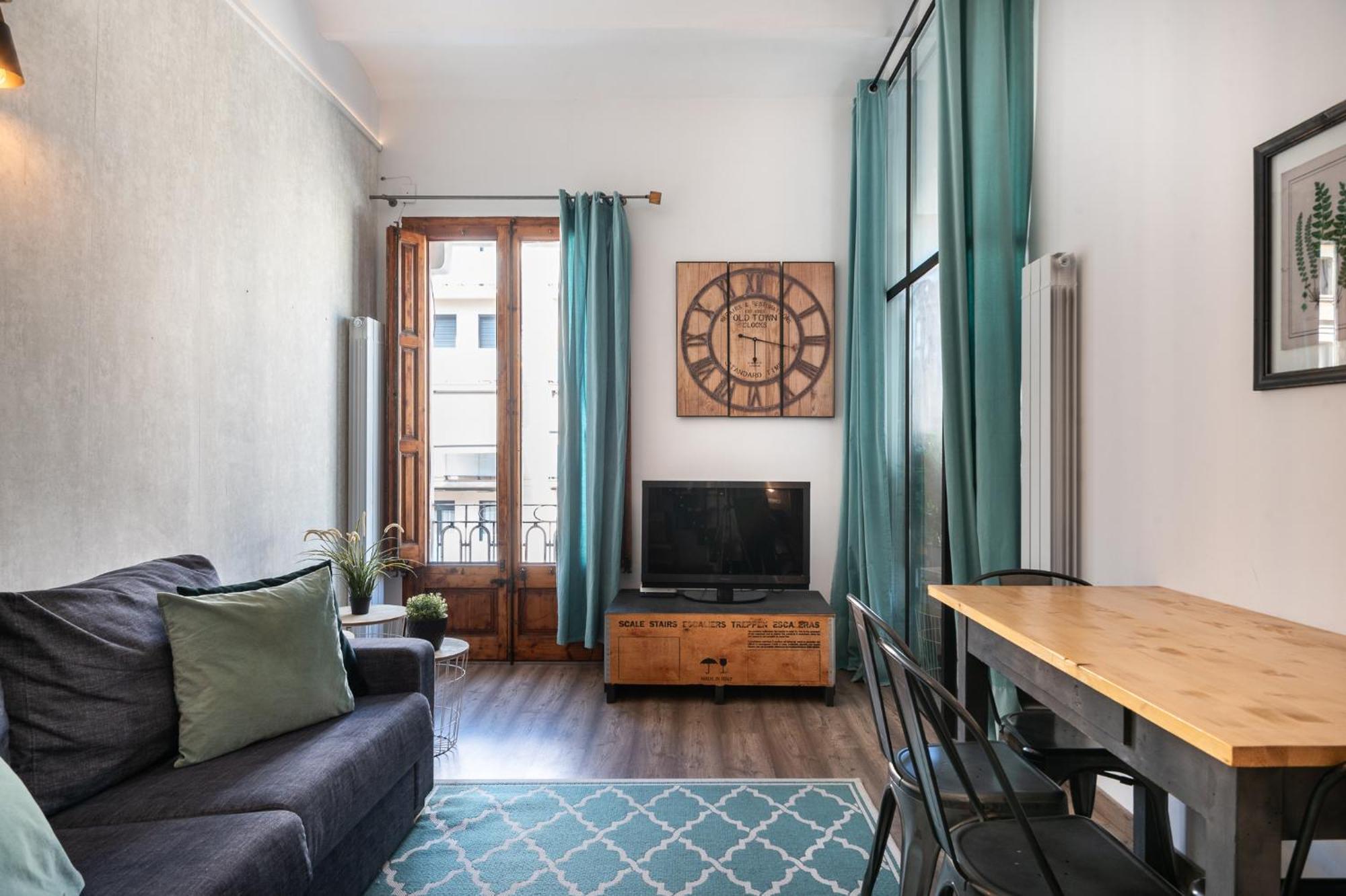 Beautiful Renovated Loft Minutes From The Beach บาร์เซโลนา ภายนอก รูปภาพ