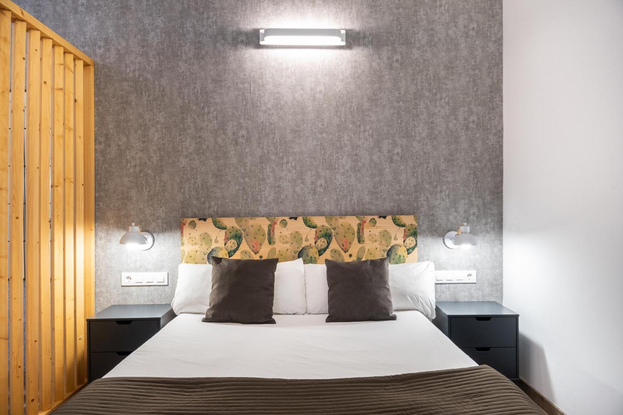 Beautiful Renovated Loft Minutes From The Beach บาร์เซโลนา ภายนอก รูปภาพ