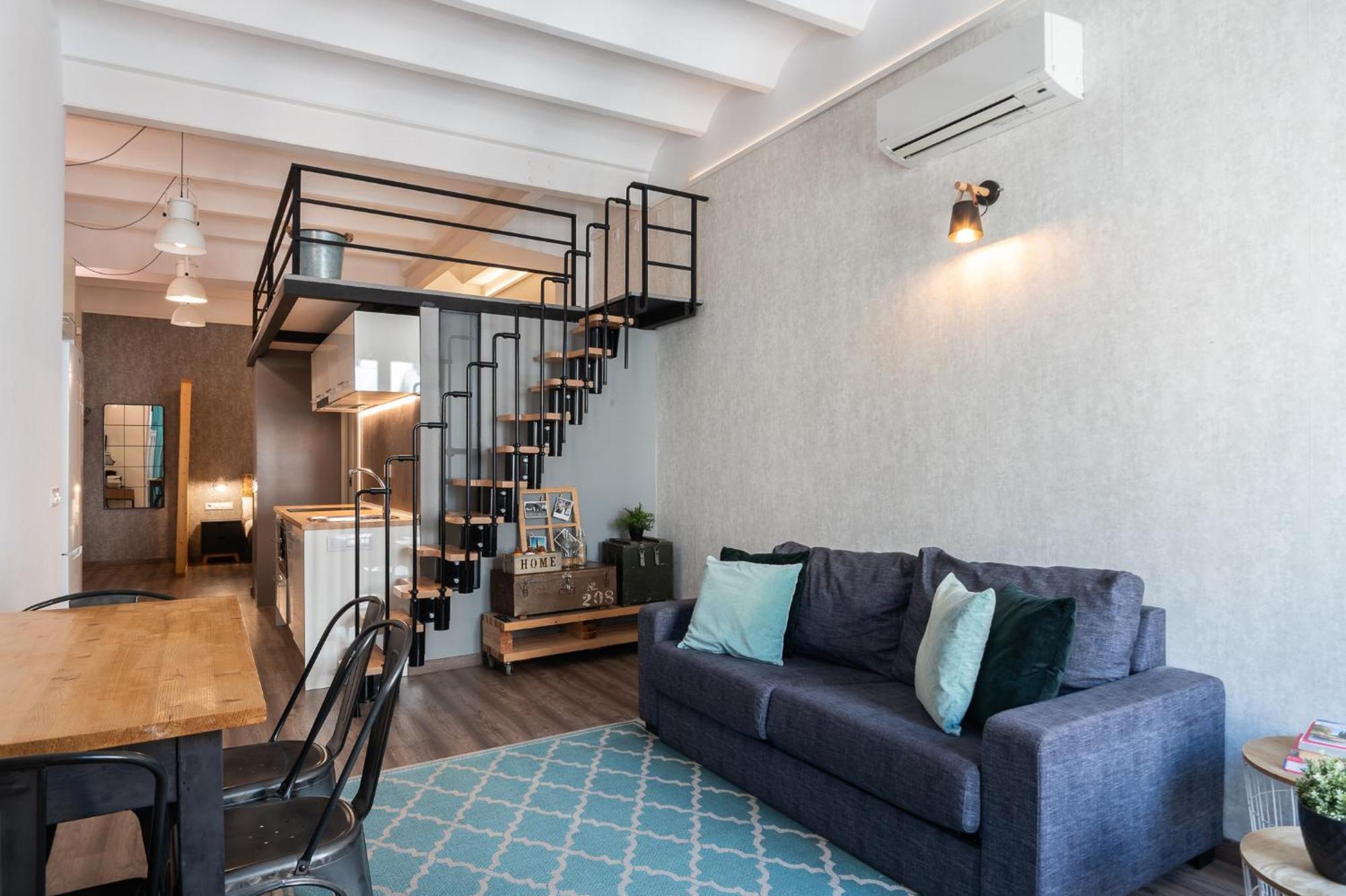 Beautiful Renovated Loft Minutes From The Beach บาร์เซโลนา ภายนอก รูปภาพ
